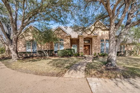202 Carriage Hill Ln, Heath, TX 75032