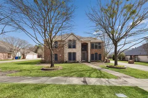 208 Stanford Ct, Heath, TX 75032