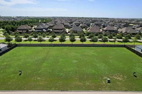 1208 Knoll Crest Dr, Mansfield, TX 76063