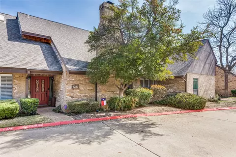 4225 Brook Tree Dr, Fort Worth, TX 76109