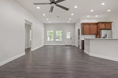905 W Cardinal St, Ector, TX 75439 photo 7
