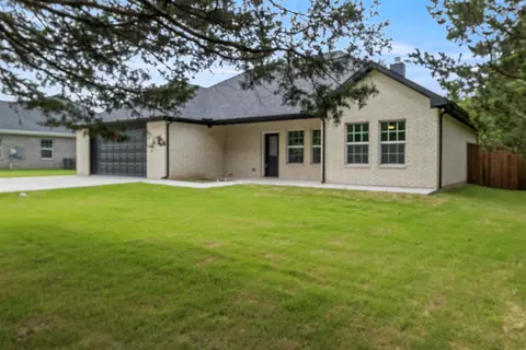 905 W Cardinal St, Ector, TX 75439 photo 2
