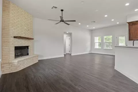 905 W Cardinal St, Ector, TX 75439 photo 6