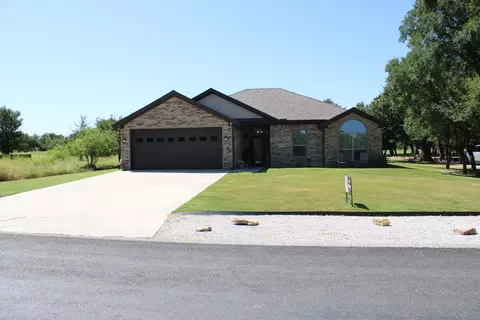 7280 Feather Bay Blvd, Brownwood, TX 76801