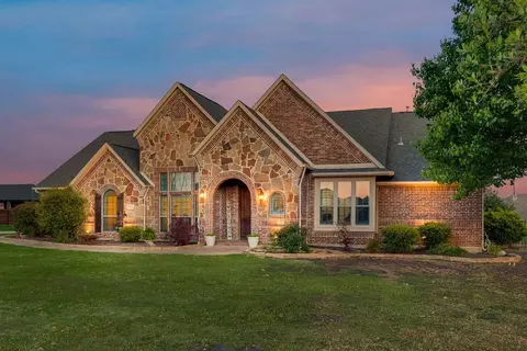 18176 Langford Ln, Talty, TX 75126