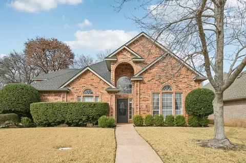 4519 Edge Creek Ln, Arlington, TX 76017