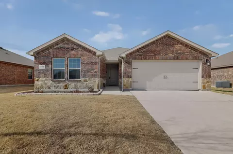 609 Iron Hill Ln, Royse City, TX 75189