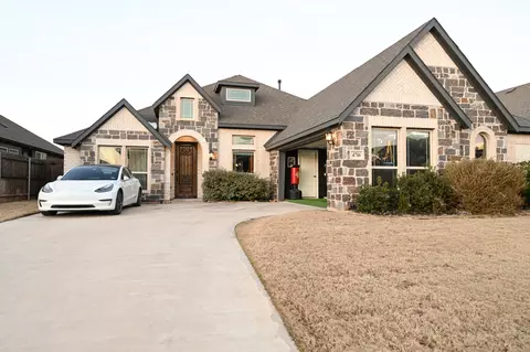 4716 Hazy Hollow Ln, Crowley, TX 76036