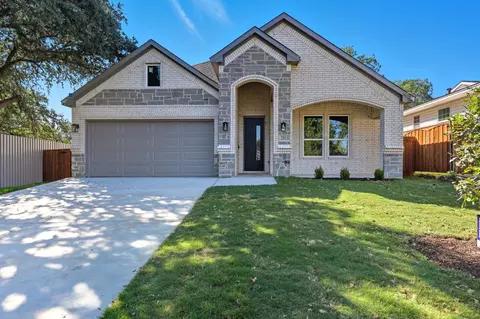 2513 Laurel St, Grand Prairie, TX 75050