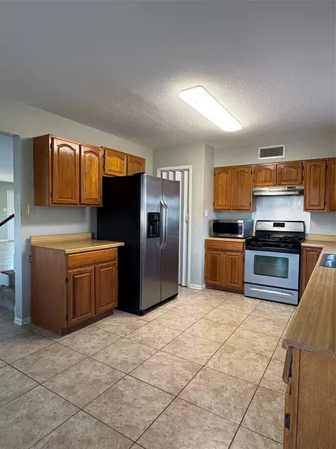 Kitchen - 210 Fm 46, Bremond, TX 76629 photo 2 of 3