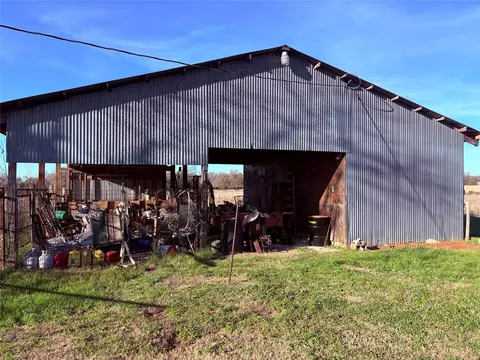 Exterior - 210 Fm 46, Bremond, TX 76629 photo 3 of 7