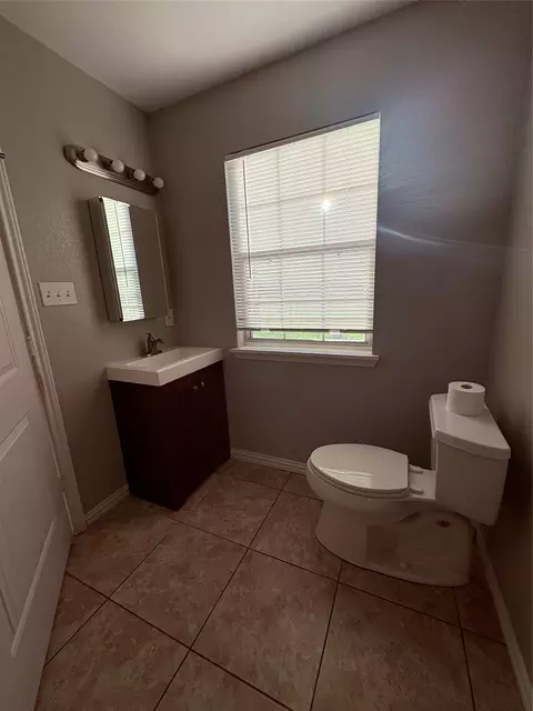 Bath - 210 Fm 46, Bremond, TX 76629 photo 3 of 4