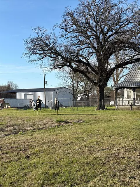 Exterior - 210 Fm 46, Bremond, TX 76629 photo 5 of 7