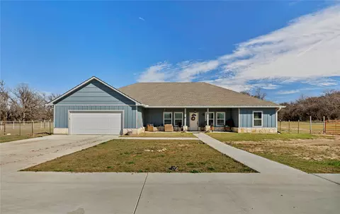 108 Dexter Ln, Poolville, TX 76487