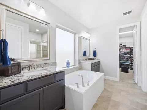 Bath - 6524 Elderberry Way, Argyle, TX 76226 photo 2 of 4