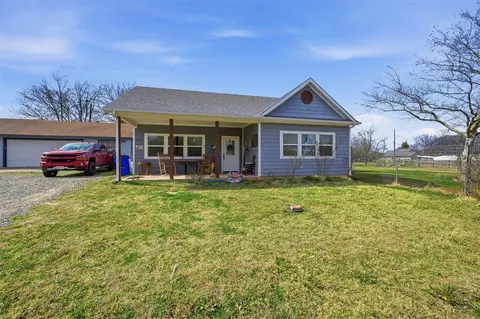 812 Quail Creek Cir, Pottsboro, TX 75076