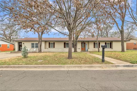 801 Arliss Dr, Woodway, TX 76712