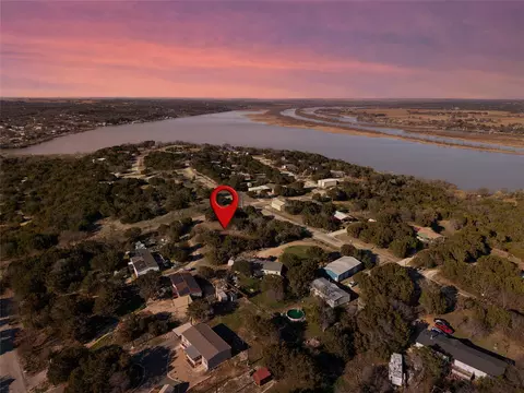 4812 Peachtree St, Granbury, TX 76048