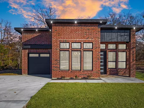5018 Point Lavista, Malakoff, TX 75148