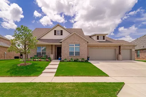 6909 Raptor Dr, Fort Worth, TX 76179