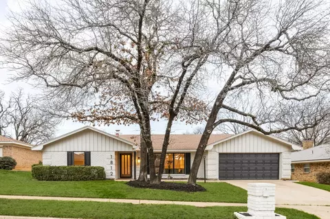 1812 Park Hill Dr, Arlington, TX 76012
