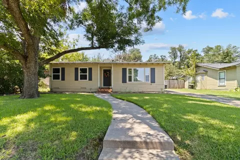 1424 Bowie Dr, Corsicana, TX 75110