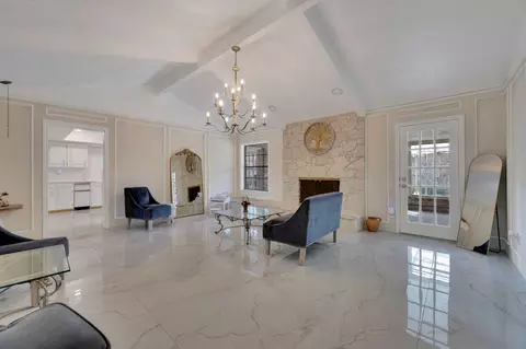 950 Shady Cove Pl, Desoto, TX 75115