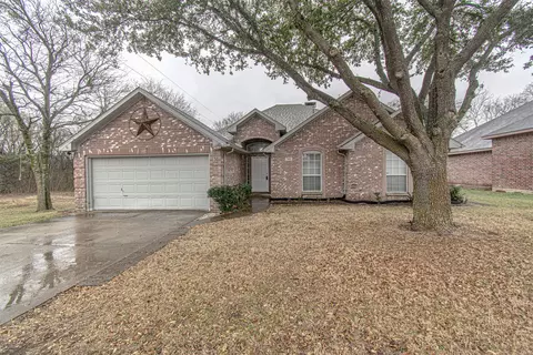 348 Craddock Dr, Glenn Heights, TX 75154