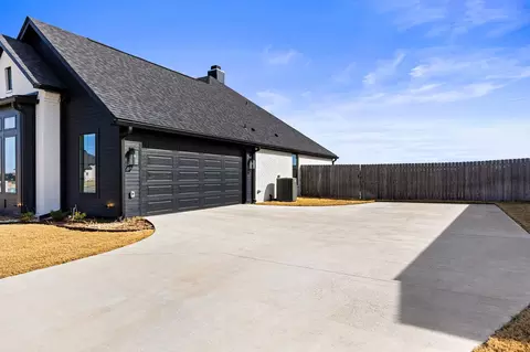 Exterior - 2217 Slocum Ct, Lorena, TX 76655 photo 6 of 11