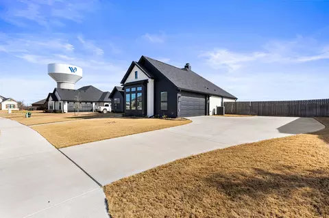 Exterior - 2217 Slocum Ct, Lorena, TX 76655 photo 5 of 11