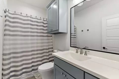 Bath - 2217 Slocum Ct, Lorena, TX 76655 photo 3 of 3