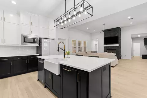 Kitchen - 2217 Slocum Ct, Lorena, TX 76655 photo 3 of 5