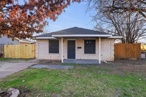 734 Pangburn St, Grand Prairie, TX 75051