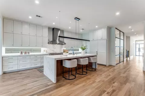 5111 W Amherst Ave, Dallas, TX 75209