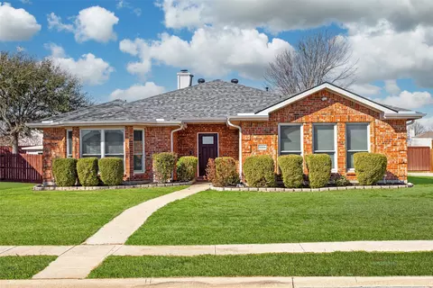1009 Chesterfield Dr, Murphy, TX 75094