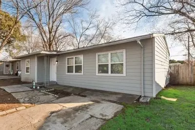 1312 Raines St, Arlington, TX 76010