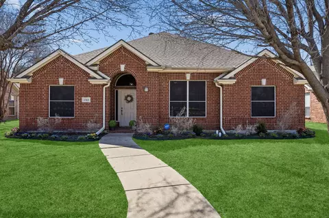 1561 Bastrop Dr, Carrollton, TX 75010