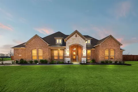 121 Muscogee Dr, Waxahachie, TX 75165