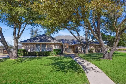 11617 Pine Creek Ct, Aledo, TX 76008