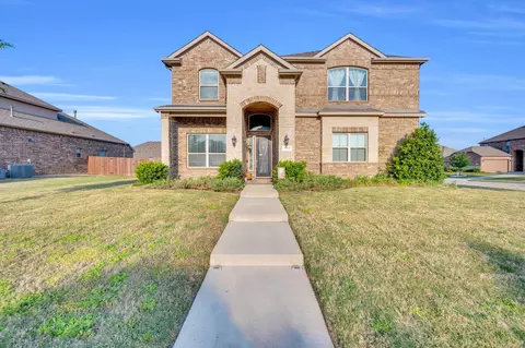 717 Willowbranch Ln, Midlothian, TX 76065