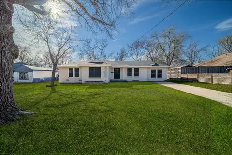2417 Fonville Dr, Dallas, TX 75227