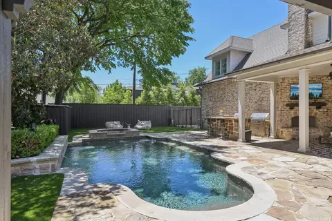 7820 Bryn Mawr Dr, Dallas, TX 75225