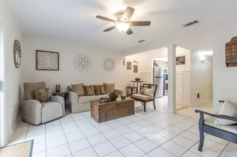 Living - 1500 Lake Shore Dr #404, Waco, TX 76708 photo 1 of 3
