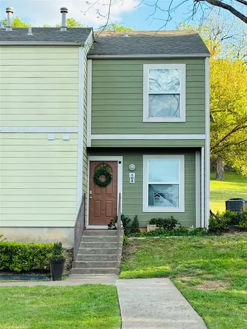 Exterior - 1500 Lake Shore Dr #404, Waco, TX 76708 photo 3 of 4