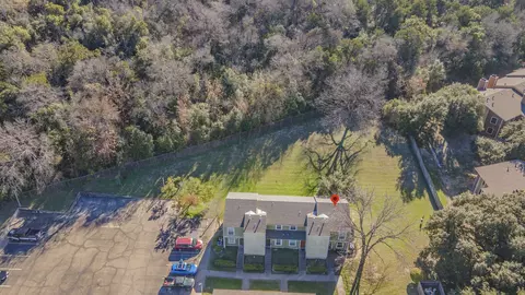 View/Area - 1500 Lake Shore Dr #404, Waco, TX 76708 photo 3 of 4