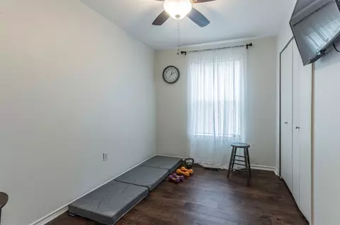 Bedroom - 1500 Lake Shore Dr #404, Waco, TX 76708 photo 3 of 4