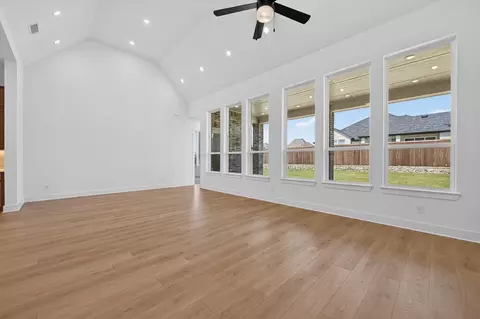 Living - 2802 Cedar Rdg, Sherman, TX 75092 photo 1 of 4