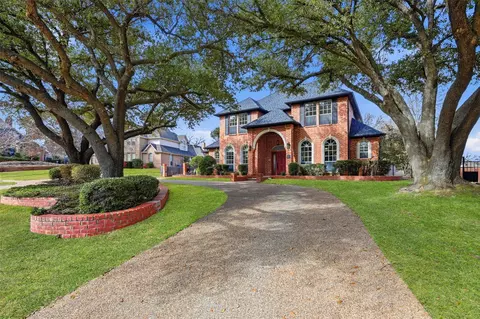 2304 Woodmoor Ln, Colleyville, TX 76034
