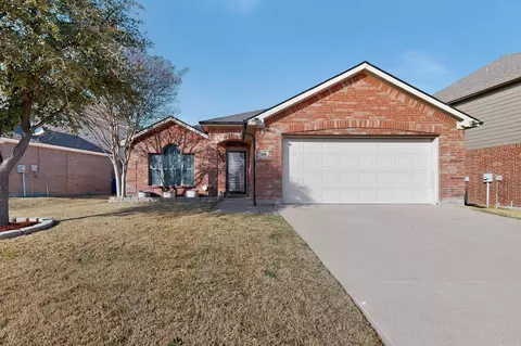 360 Fossil Bridge Dr, Fort Worth, TX 76131