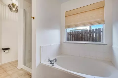 Bath - 800 Alder Dr, Anna, TX 75409 photo 3 of 4
